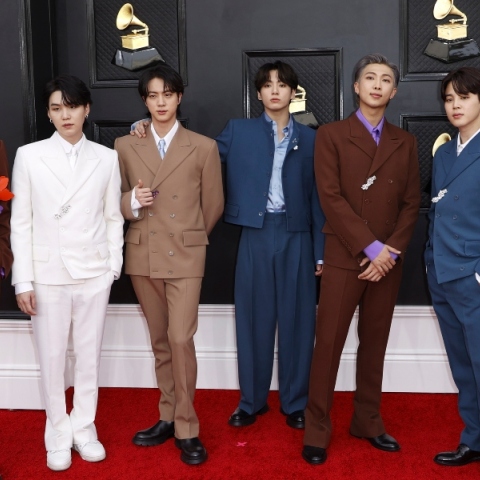 Οι BTS στα 64α βραβεία Grammy στο MGM Grand Garden Arena στο Λας Βέγκας 