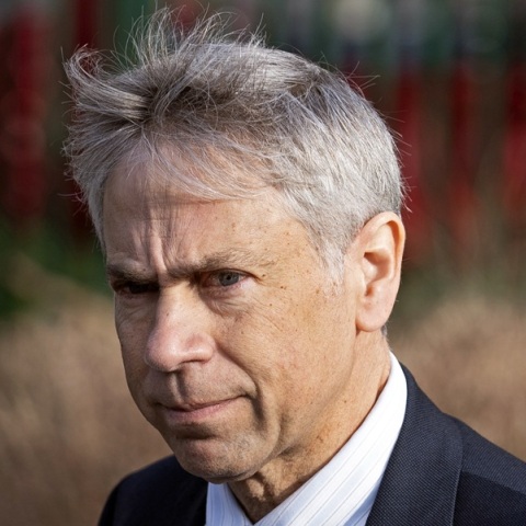 Μπάρι Πόλακ: Ο δικηγόρος που απελευθέρωσε τον Τζούλιαν Ασάνζ ανέλαβε τον Μαδούρο