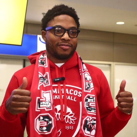 Υποδέχτηκε τον Ταϊρίκ Τζόουνς ο Ολυμπιακός – «Ήθελα να είμαι εδώ, είμαι ενθουσιασμένος»