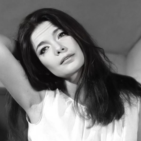 Τζένη Καρέζη