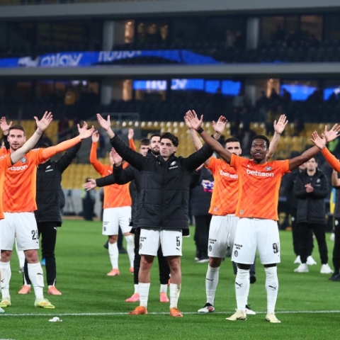 ποδοσφαιριστες πανυγηριζουν