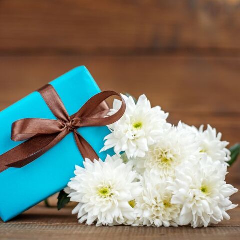 Δώρο και λουλούδια