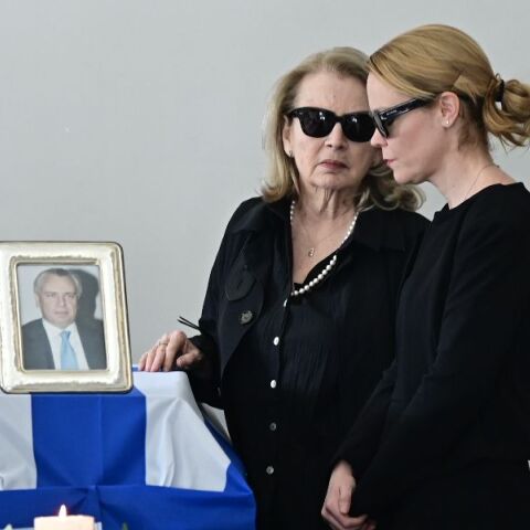 Αναστάσης Παπαληγούρας: Θλίψη στην κηδεία του πρώην υπουργού - Συντετριμμένη η κόρη του, Λένα