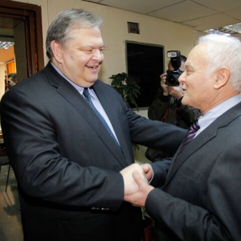 Βενιζέλος για Μανιτάκη: «Κεντρική μορφή του Συνταγματικού Δικαίου και της δημοκρατίας»