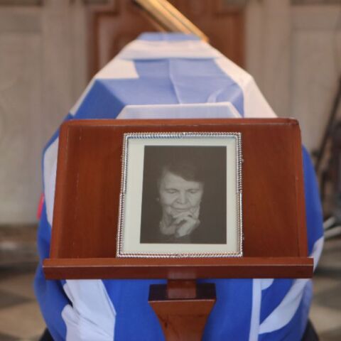 Το «ύστατο χαίρε» στην Ελένη Γλύκατζη-Αρβελέρ:  Η Ελλάδα αποχαιρέτησε την διακεκριμένη ιστορικό