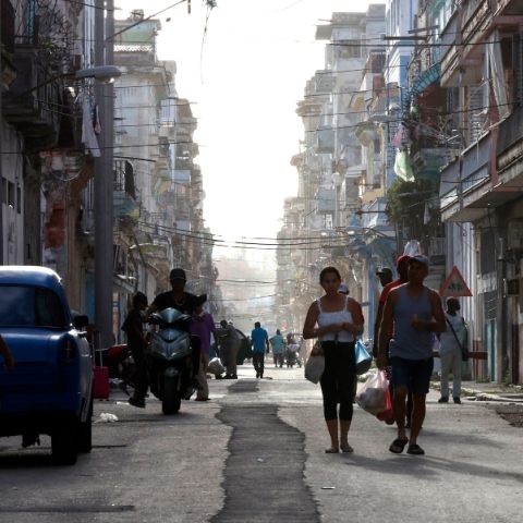 Κάτοικοι της Κούβας στους δρόμους της Αβάνας