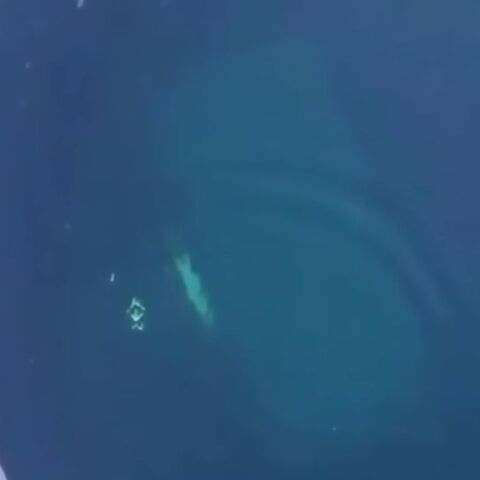 To αυτοκίνητο των άτυχων Κινέζων στη παγωμένη λίμνη Βαϊκάλη