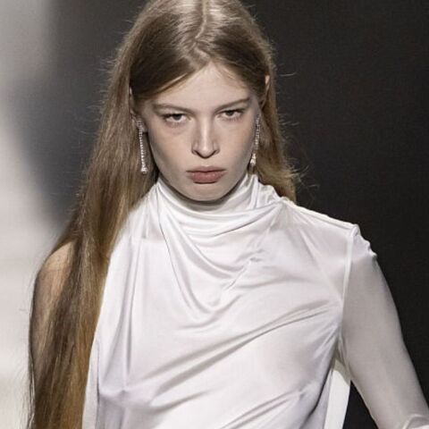 κορη έλον μασκ