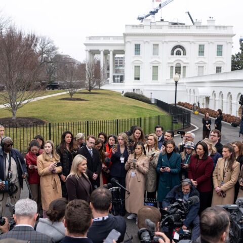 Η εκπρόσωπος Τύπου του Λευκού Οίκου, Καρολάιν Λίβιτ, σε ενημέρωση των συντακτών του Λευκού Οίκου