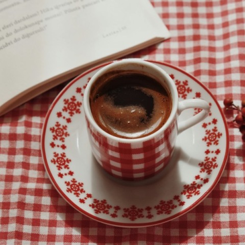 Πού θα βρεις το πιο μικρό καφέ και γεμάτο βιβλία στο κέντρο της πόλης;