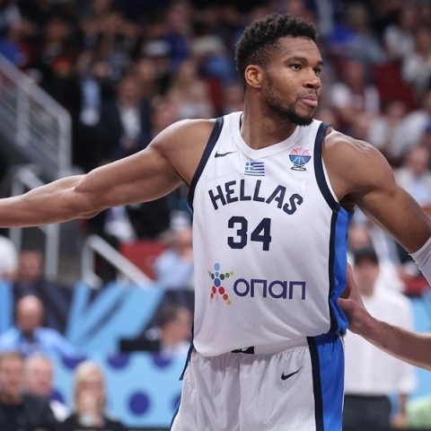 Αντετοκούνμπο 