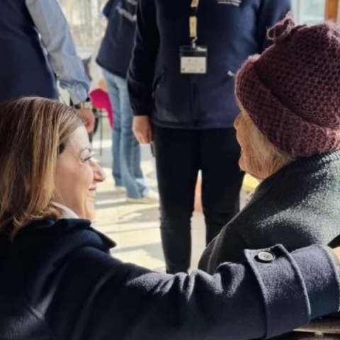 Κινητές Ομάδες Υγείας: Ο γιατρός φτάνει στην πόρτα του πολίτη – Ενισχύεται η κατ’ οίκον φροντίδα