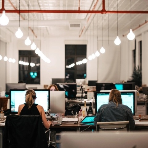 αύξηση του κατώτατου μισθού