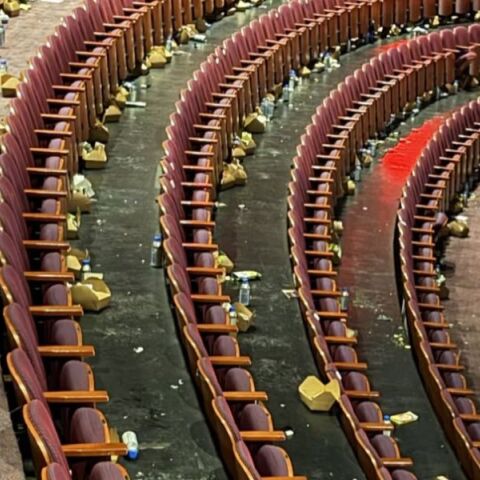 Η...άλλη πλευρά των Όσκαρ - Η φωτογραφία με τα σκουπίδια που προκάλεσε οργή στα social media