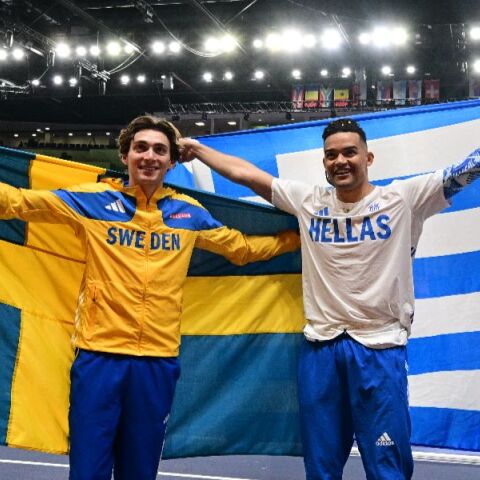 Πρώτα φίλοι, μετά αντίπαλοι – Ο Ντουπλάντις έβγαλε το… καπέλο στον Manolo (vid)