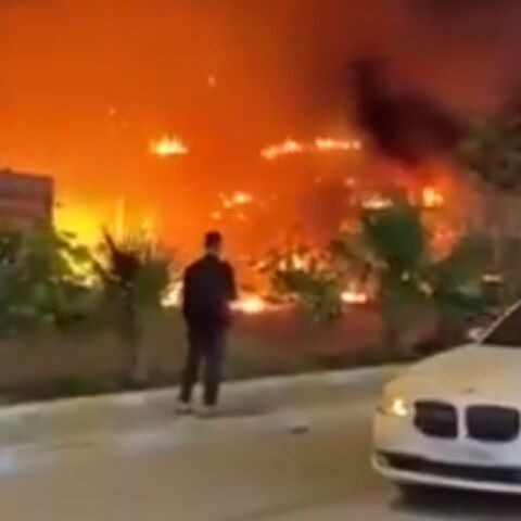 Πύραυλοι και πανικός στο νότιο Ισραήλ - Δεκάδες τραυματίες από συντρίμμια στην Αράντ