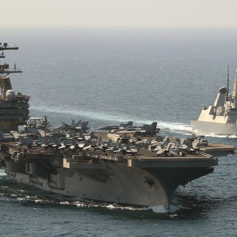 Πόλεμος στη Μέση Ανατολή: Οι ΗΠΑ στέλνουν και τρίτο αεροπλανοφόρο στην περιοχή 