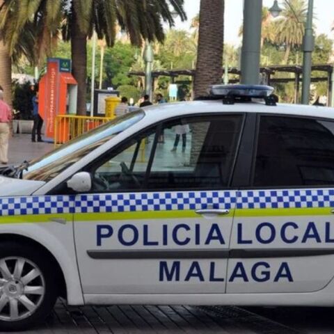 Μάλαγα: Ληστής με ματσέτα έγινε… περίγελος όταν οι εργαζόμενοι νόμιζαν ότι κάνει πλάκα