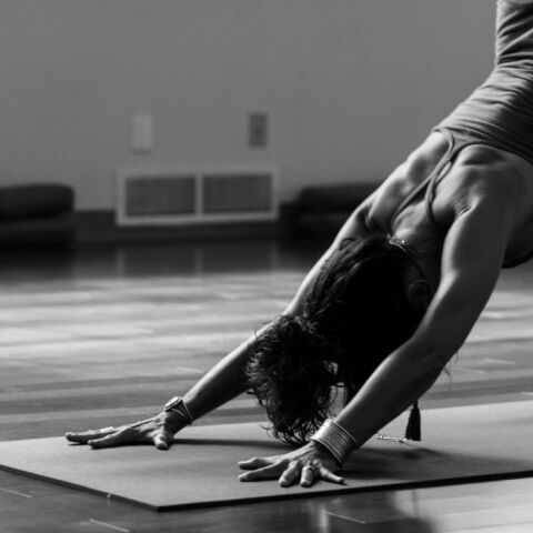 Τι είναι η fascia και γιατί έχει γίνει η νέα εμμονή του wellness