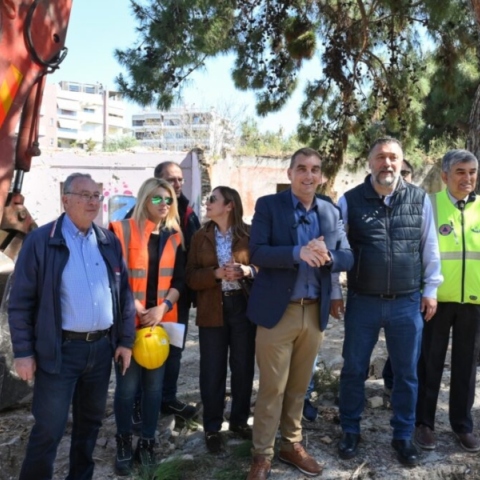 Κατεδάφιση 21 αυθαιρέτων εντός του ρέματος Πικροδάφνης μετά από 50 χρόνια