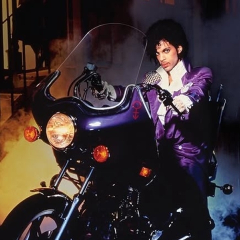 «With This Tear»: Νέο single του Prince κυκλοφόρησε 10 χρόνια μετά τον θάνατό του	