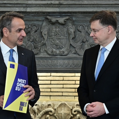 Συνάντηση Μητσοτάκη - Ντομπρόβσκις: Αξιοσημείωτη ανάκαμψη της Ελλάδας από κάθε άποψη 