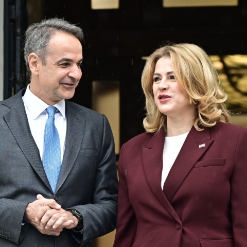 Συνάντηση Μητσοτάκη με τη Λετονή πρωθυπουργό: Εξαιρετική ευκαιρία να ενισχύσουμε τους δεσμούς μας