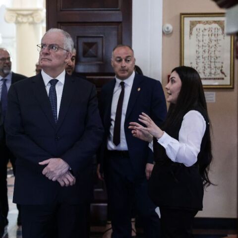 Επίσκεψη Τασούλα στο Ερεβάν: «Η Ελλάδα έχει παρόμοια δραματικά βιώματα με την Αρμενία»