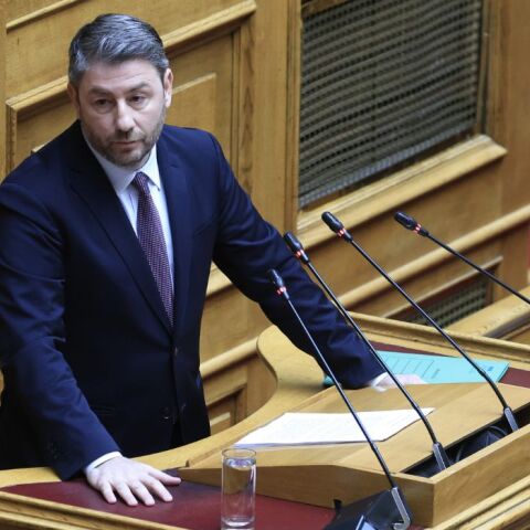 Σκληρή κόντρα Ανδρουλάκη – Καστανίδη μετά την παραίτηση: «Τον απέπεμψε ο Σημίτης»
