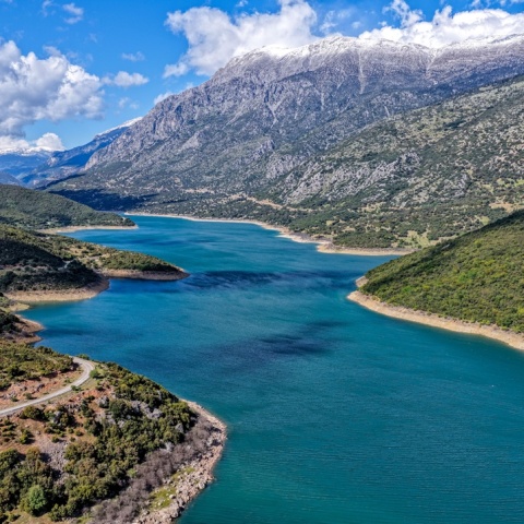 Λίμνη Μόρνου: Σε υψηλά επίπεδα η στάθμη, βυθίστηκε πλήρως το χωριό Κάλλιο - Δείτε εικόνες