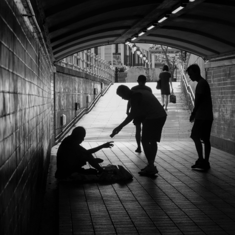 Η Ευρωπαϊκή Ένωση θέτει ορίζοντα εξάλειψης της φτώχειας έως το 2050 