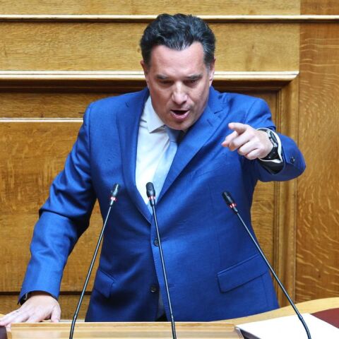 Άδωνις Γεωργιάδης κατά Ανδρουλάκη: «Μασαμπούκωσε 1,2 εκατ. και μας κουνάει το δάχτυλο»