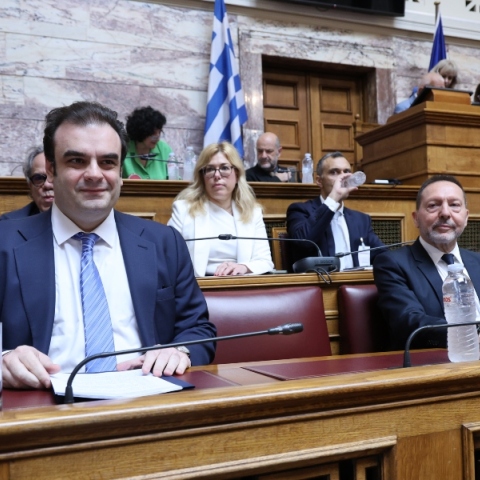 Πιερρακάκης: Για κάθε δισεκατομμύριο πρόωρης αποπληρωμής χρέους, κερδίζουμε 30 εκατομμύρια το χρόνο 