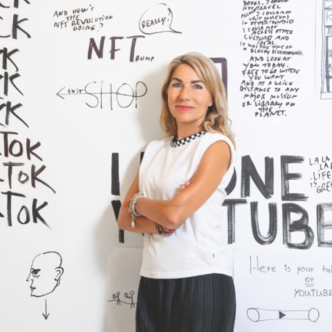 Για πέντε ακόμη χρόνια ανανεώθηκε η θητεία της Καλλιτεχνικής Διευθύντριας του ΕΜΣΤ, Κατερίνας Γρέγου
