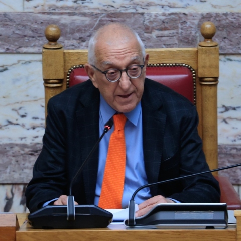 Συλλυπητήρια Κακλαμάνη για την απώλεια του υφυπουργού Περιβάλλοντος και Ενέργειας Νίκου Ταγαρά	