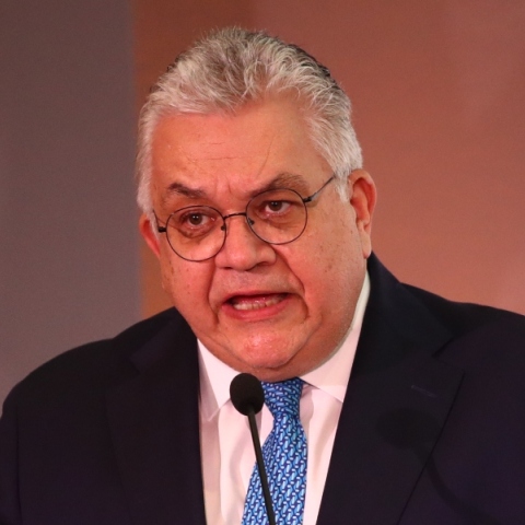 Επίθεση με τρικάκια σημειώθηκε στο σπίτι του υφυπουργού Παιδείας, Νίκου Παπαιωάννου στη Θεσσαλονίκη.