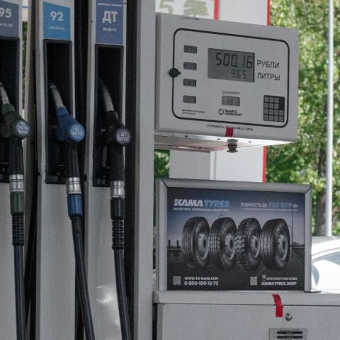 Ουρές στα πρατήρια και φόβοι για ελλείψεις καυσίμων στη Ρωσία