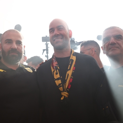 Παράνοια για τον Σπανούλη: Ο Kill-Bill «πνίγηκε» μέσα στην κιτρινόμαυρη λαοθάλασσα