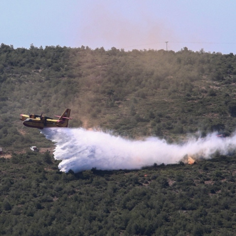 Χωρίς ενεργό μέτωπο η φωτιά στη Σκόπελο