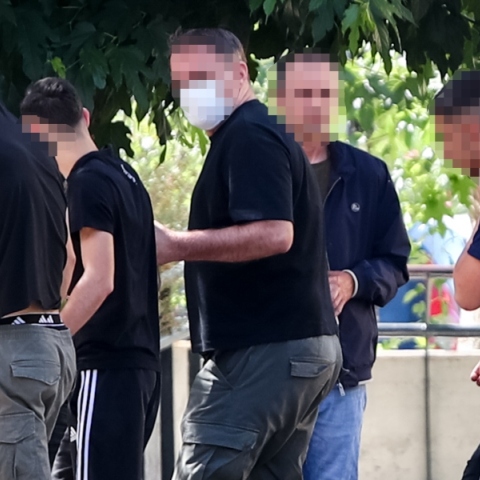 ΚΑΛΛΙΘΕΑ: Στην φυλακή μετά την απολογία τους ο δράστης της δολοφονίας του 15χρονου και άλλοι δύο κατηγορούμενοι	