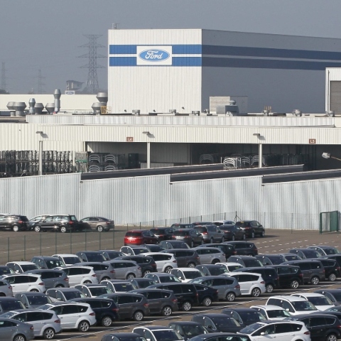 Το μετάνιωσε η Ford – Παίρνει πίσω 300 μηχανικούς που είχε απολύσει λόγω τεχνητής νοημοσύνης