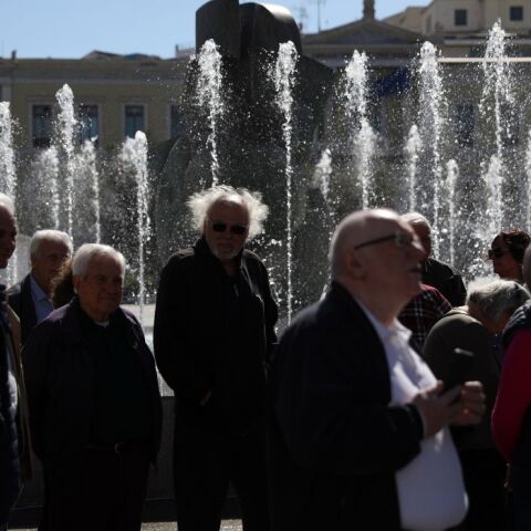 Πόσοι ωφελούνται από τη νομοθετική ρύθμιση για τις συντάξεις χηρείας