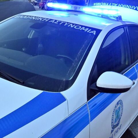 Βίντεο-σοκ από τον άγριο ξυλοδαρμό 15χρονης στο Ηράκλειο 