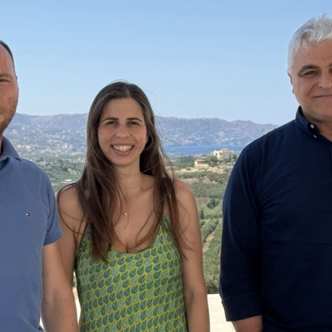 Aπό αριστερά: δρ Γιώργος Κωνσταντινίδης, δρ Αγγελική Σωτηρίου, καθηγητής Νεκτάριος Ταβερναράκης