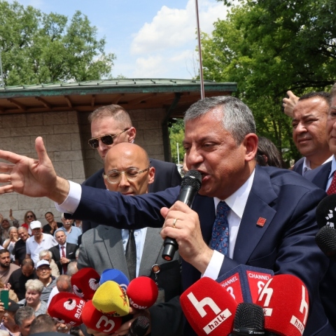 Τουρκία: Ο αντίπαλος του Ερντογάν, Οζγκιούρ Οζέλ ανήγγειλε την ίδρυση νέου κόμματος	