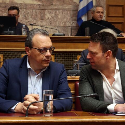 Κασσελάκης κατά Φάμελλου: «Ρε δεν ντρέπεστε να μιλάτε για την Αριστερά;»