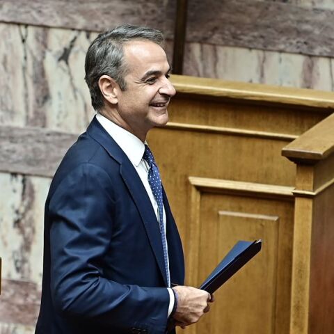 Αποχώρησε ο Κυριάκος Μητσοτάκης όταν ανέβηκε στο βήμα της Βουλής η Ζωή Κωνσταντοπούλου