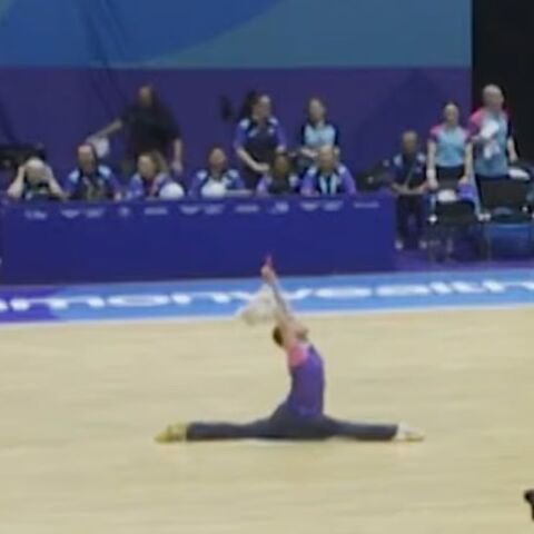 Commonwealth Games: Ο «καθαριστής» που άφησε τη σφουγγαρίστρα και άρχισε να χορεύει