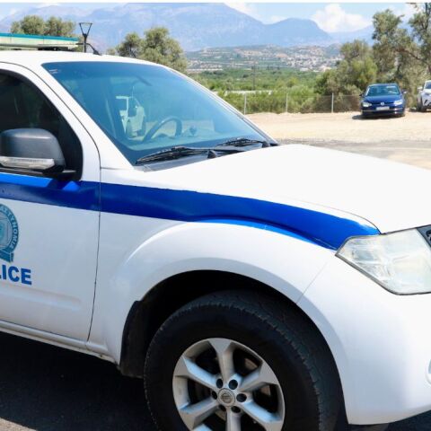 Βόλος: Γιος φέρεται να επιτέθηκε στον πατέρα του με μπαλτά