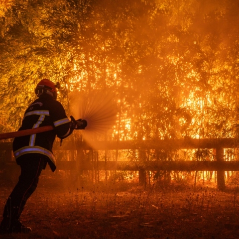 Γαλλία - Ισπανία - πυρκαγιές:  325.000 άνθρωποι απομακρύνθηκαν από τις εστίες τους